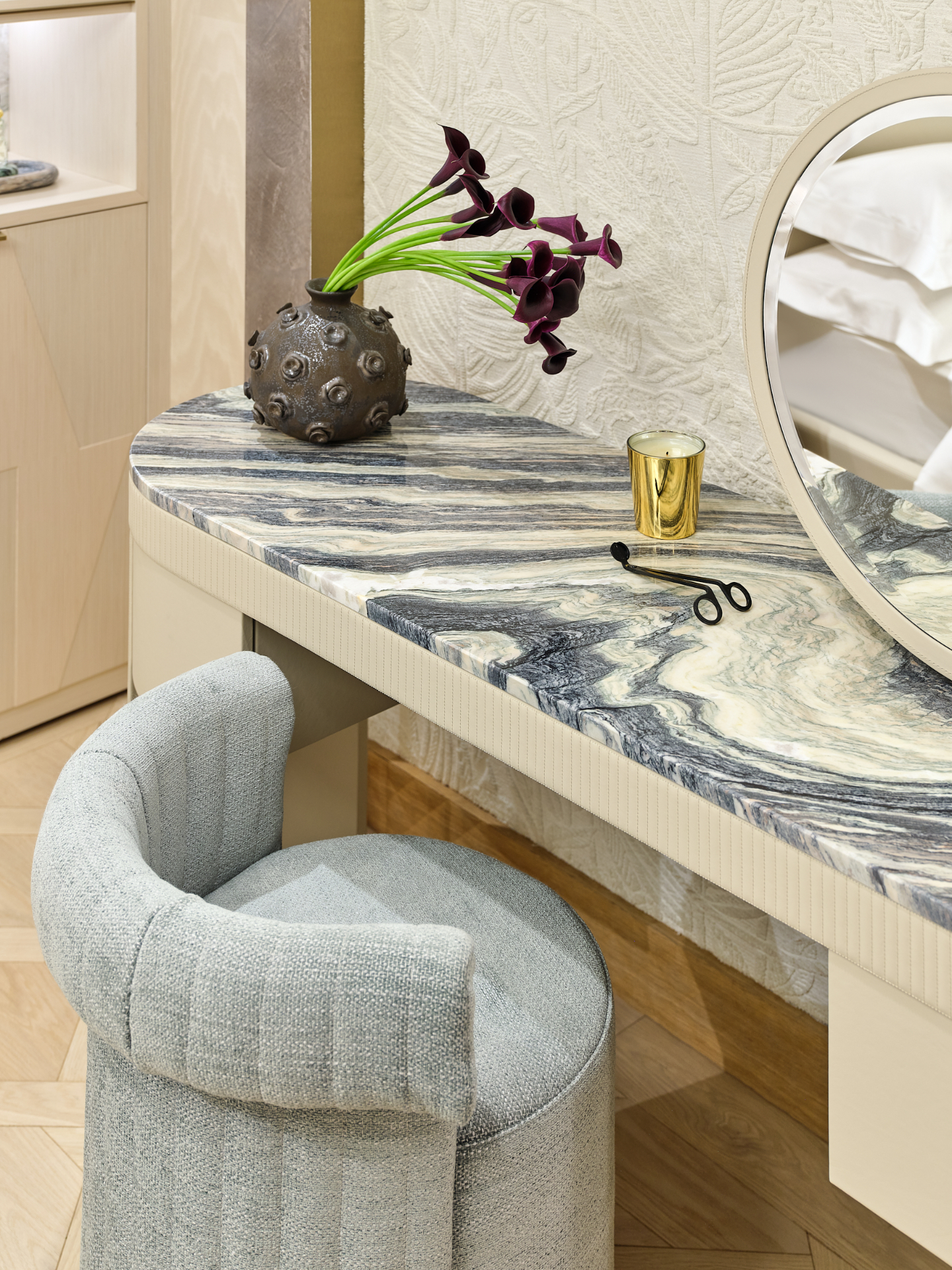 Faura showroom vanity detail, Westminster London