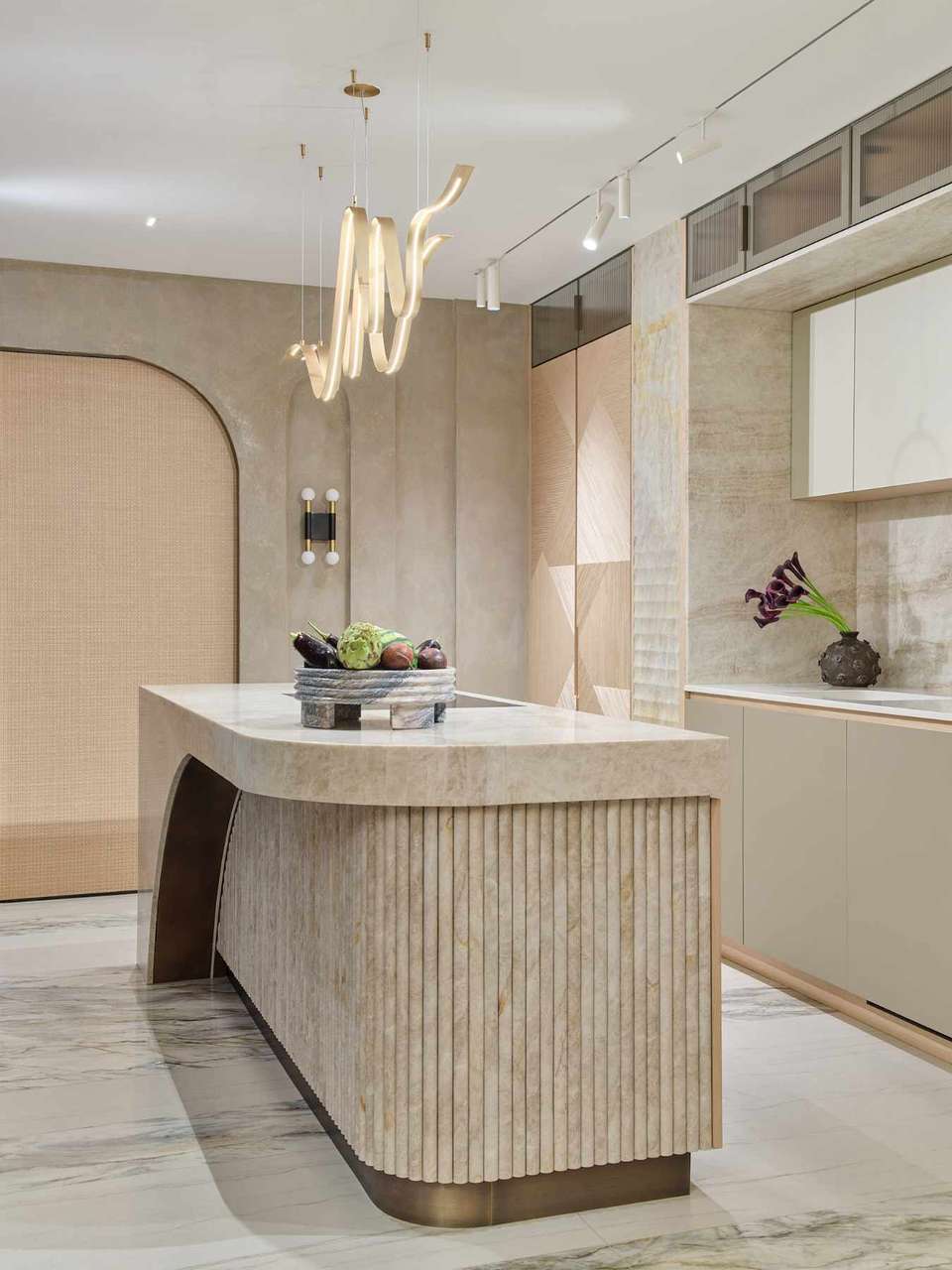 Faura showroom kitchen with sculptural island, Westminster London